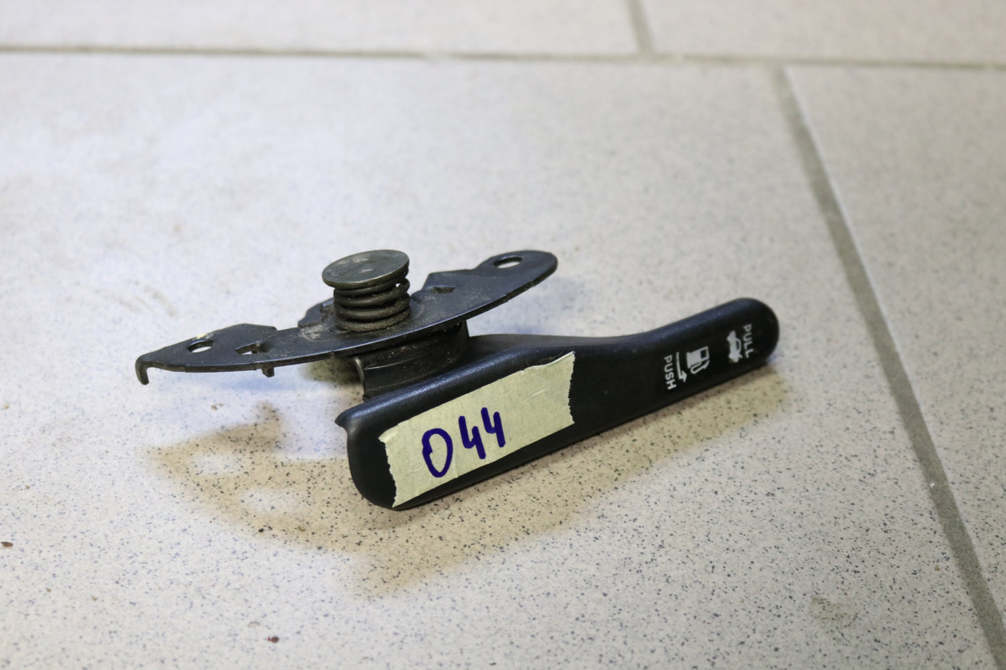 s14 fueldoor/trunk lever