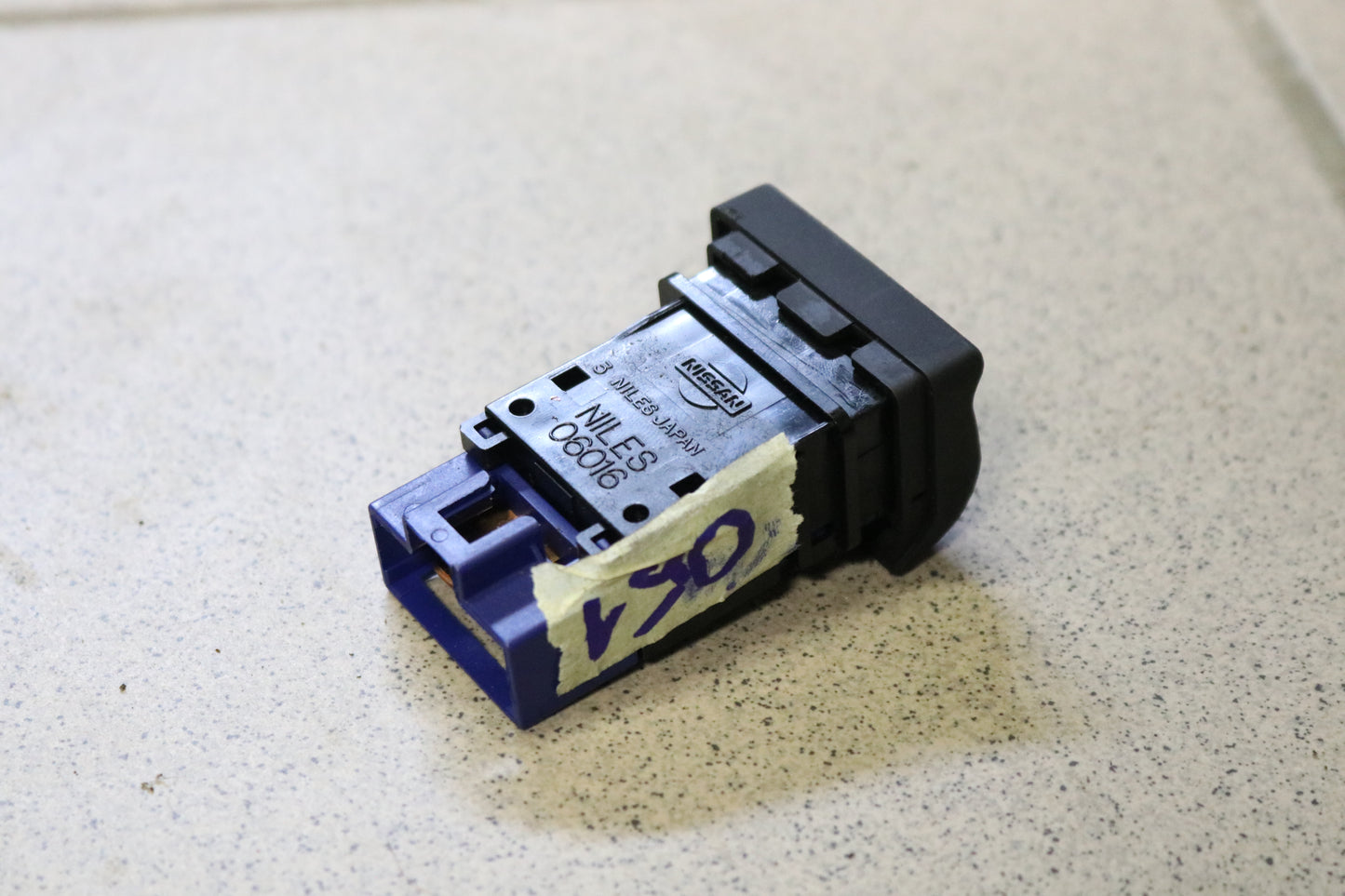 s14 Window heater button USED
