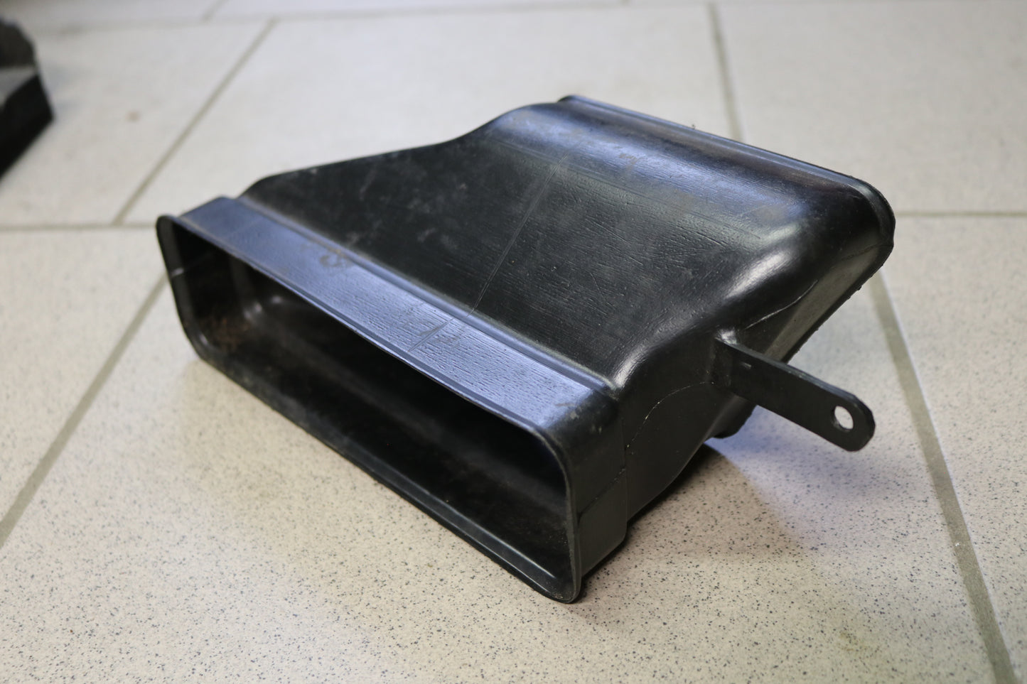 S13 HVACcentral Duct - USED